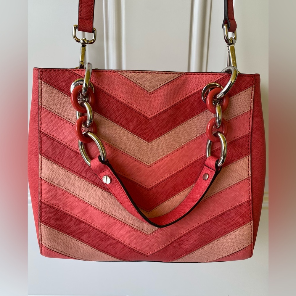 Beautiful  MICHAEL KORS Coral Satchel